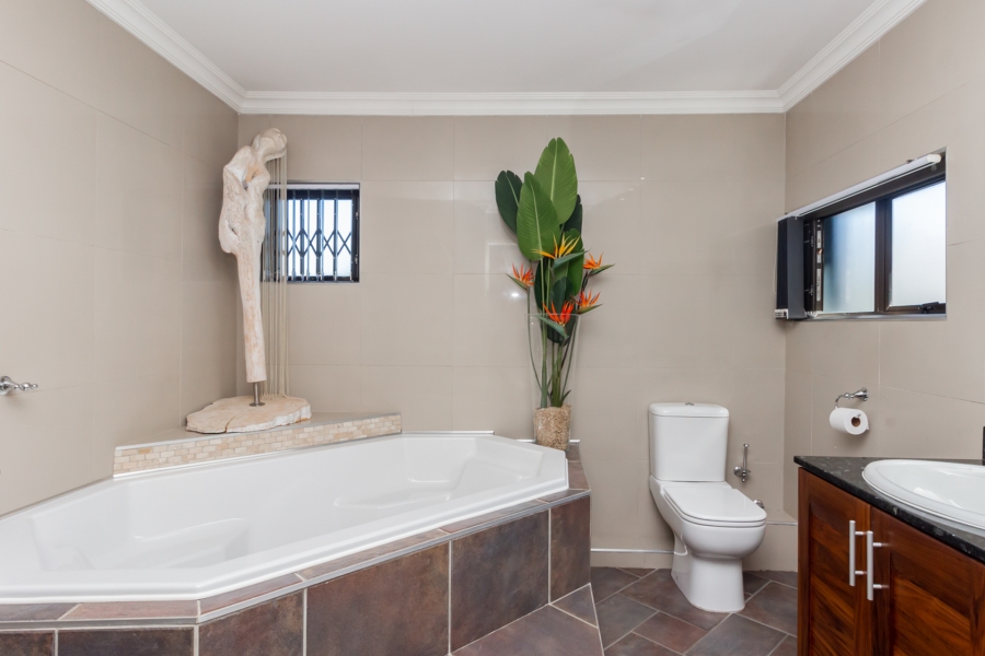 11 Bedroom Property for Sale in Die Boord Western Cape